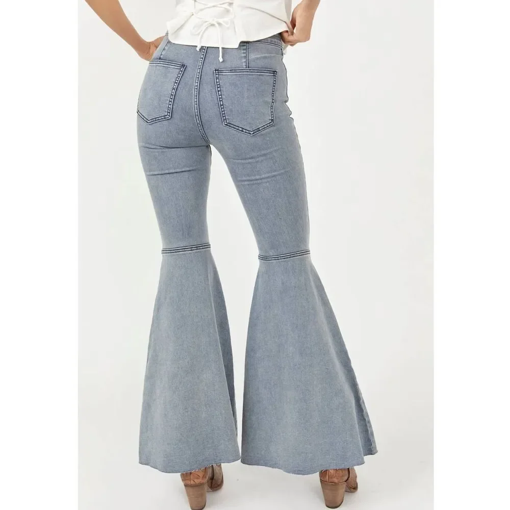 Free People Just Float Cloudy Indigo Flare Jeans Size 27 New Boho Festival - Picture 2 of 9